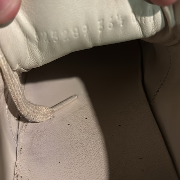 Gucci women’s Sneakers in Cream and Green with Red Stripe - Picture 7 of 8